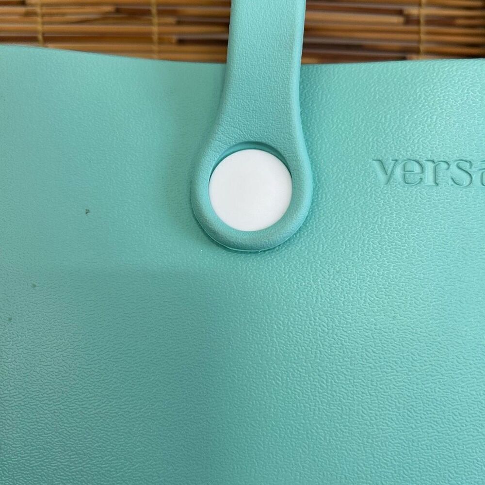 JEN & CO. VERSA TOTE Mint Green Vinyl Waterproof - Picture 6 of 8